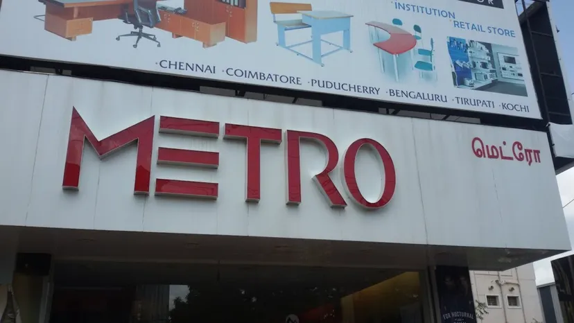 Metro Shoes Trichy
