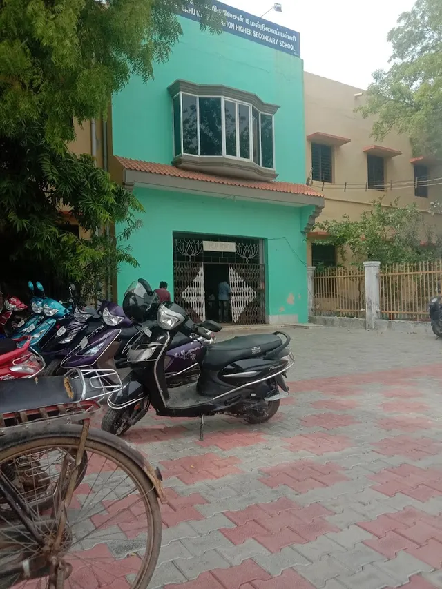 A.P.C. Veerabahu Matriculation School - 5