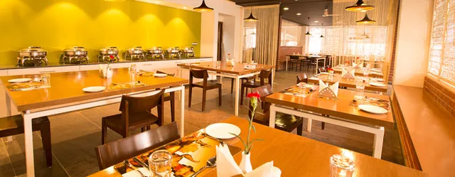 Vinaya Royal Inn - 4