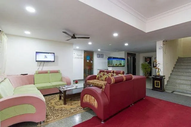 OYO Hotel Samrudhi Park - 2