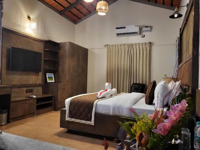 VRR Holistic Wellness Centre - 5