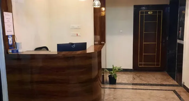 Hotel Crescent Shine - 2