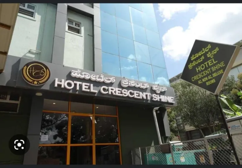Hotel Crescent Shine