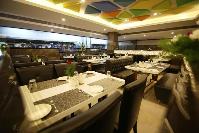 Savoury Business Hotel - 3