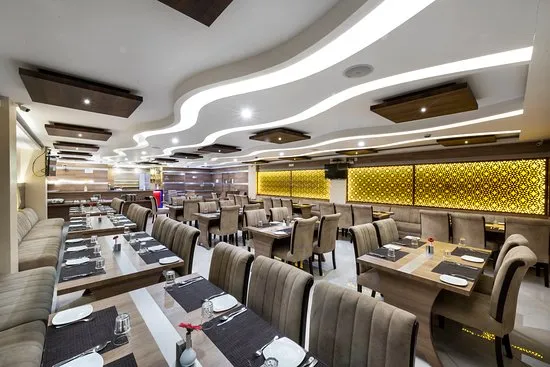 T S Royal Grand Hotel - Chandapura - 4