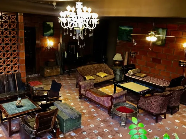 Golden Lotus Boutique Suites - 3