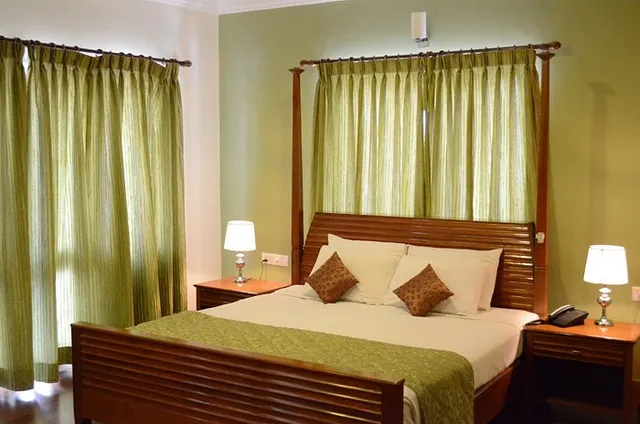 Trinity Suites - Budget Hotel Bangalore near MG Road - 4