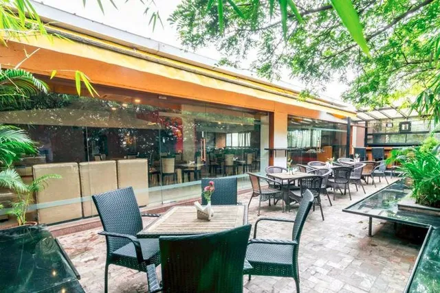 Octave Suites - Residency Rd - 2