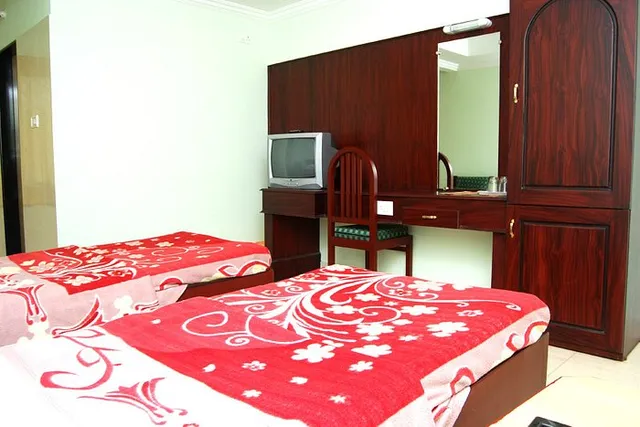 Hotel Chitra - 4