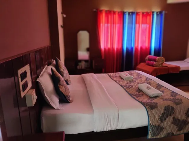 Hotel Caveri Comfort Inn - 4