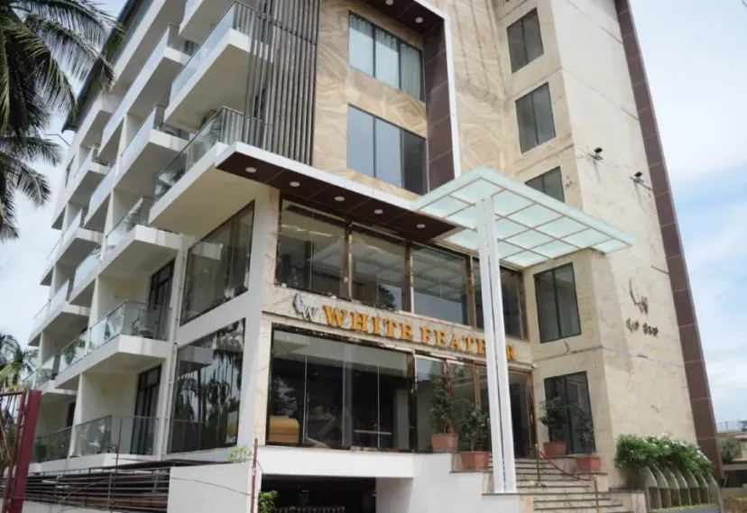 Hotel White Feather