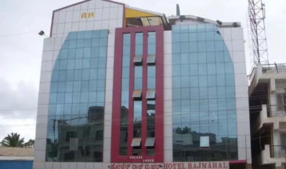 Hotel Rajmahal