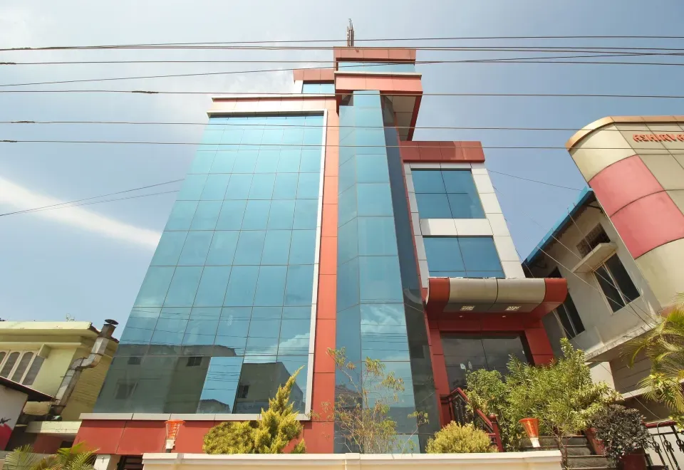 OYO 8496 Hotel SK Regency