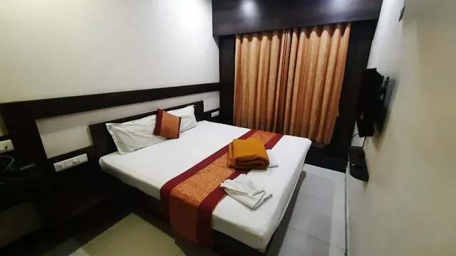Atharva Hotel - 4