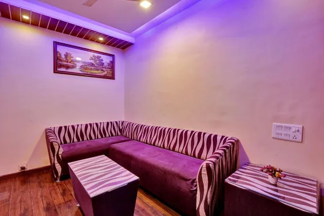 Collection O Hotel City Park - 3