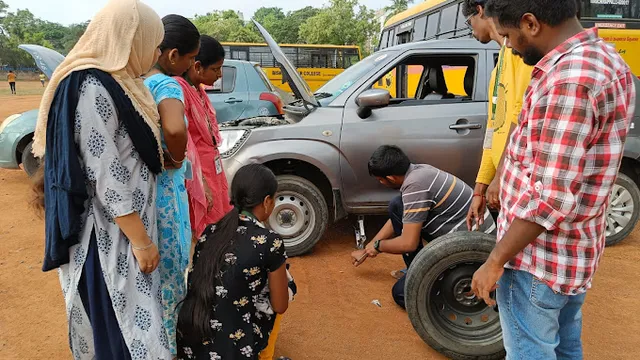 Sun Driving School - 4