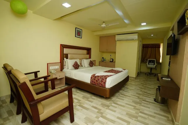 Hotel SK Riverfront - 4