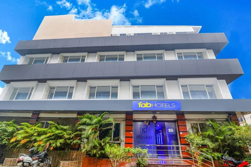 FabHotel Keerthi's Anupama - Hotel in Governor Peta, Vijayawada