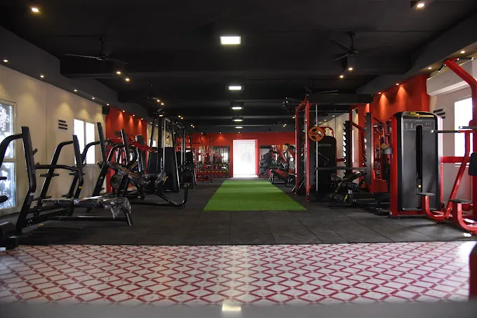 Mr & Mrs. Muscles Gym