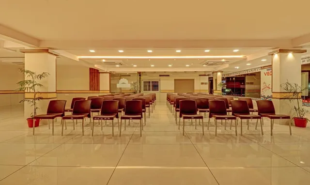 Treebo Trend Rainbow Grand - Hotel in Visakhapatnam - 3