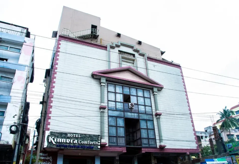 FabHotel Kinnera Comforts