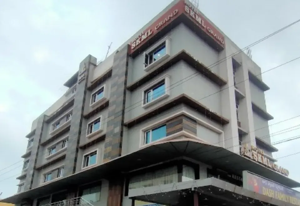 Hotel SKML Grand