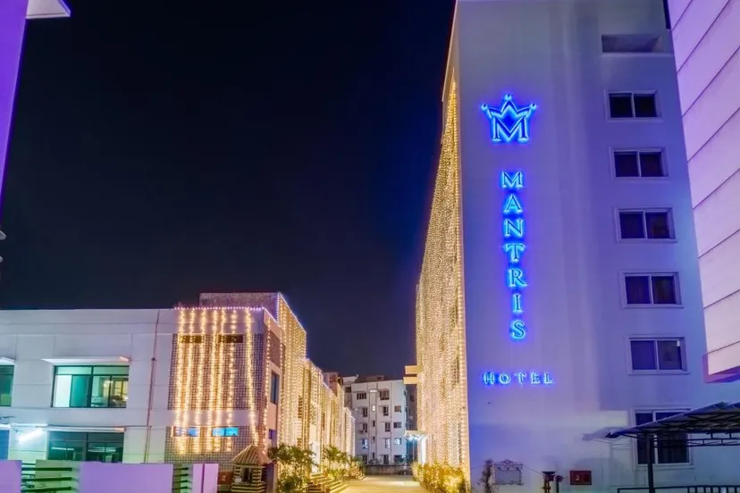 MANTRIS HOTEL