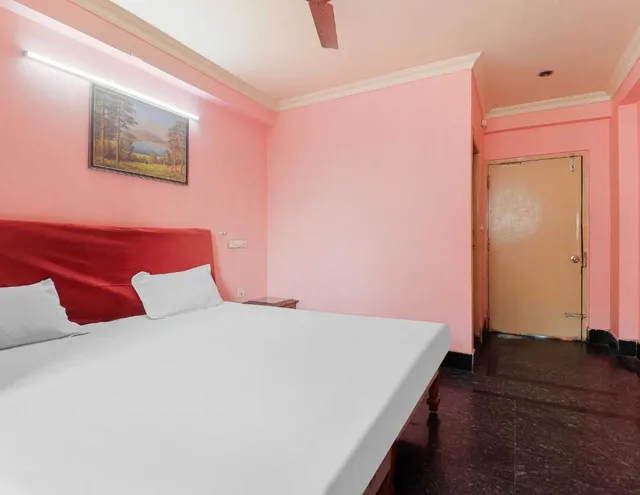 SPOT ON 81033 HOTEL HILL PARK - 4