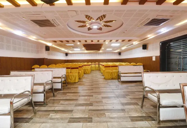 FabHotel SVA - Hotel in Chinna Gadhili, Visakhapatnam - 2