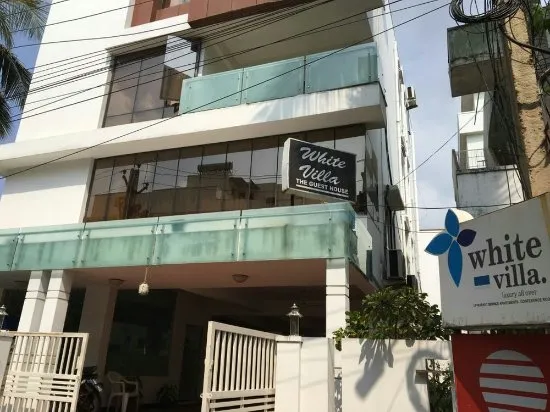 White Villa Hotel