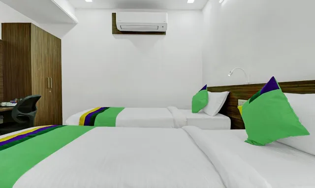 Treebo Trend Raga - 4