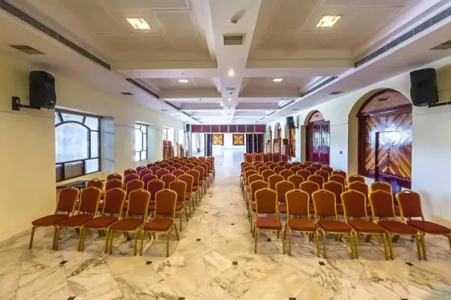 Bhimas Deluxe Hotel - 3