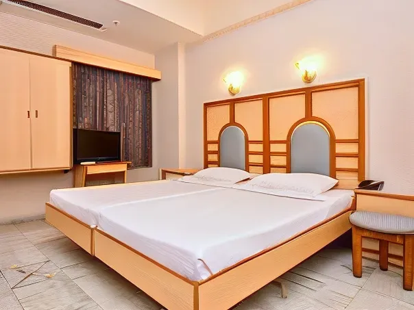 Bhimas Deluxe Hotel - 4