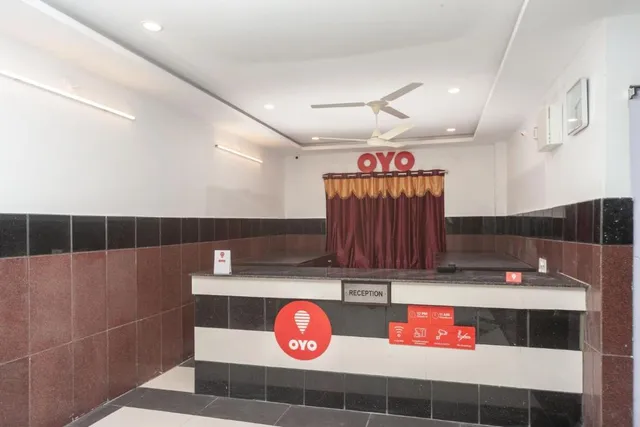 Capital O Hotel Srinivasa Residency - 2