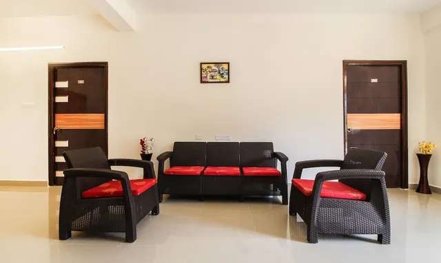 Itsy By Treebo - Riyas Grand - 3