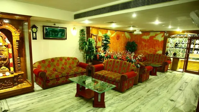 Hotel Sindhuri Park - 2