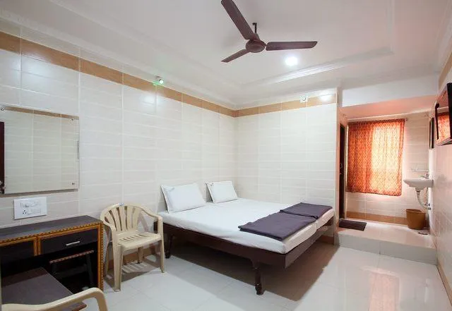 Hotel Sandeep - 4
