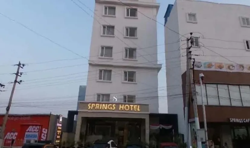 Springs Hotel