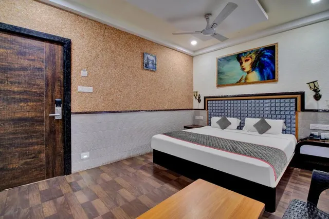 Collection O Hotel Jaya Fortune - 4