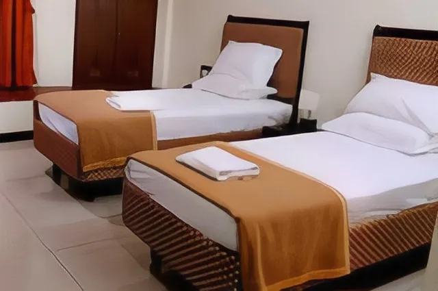 RCR Orchid Business Hotel - 2