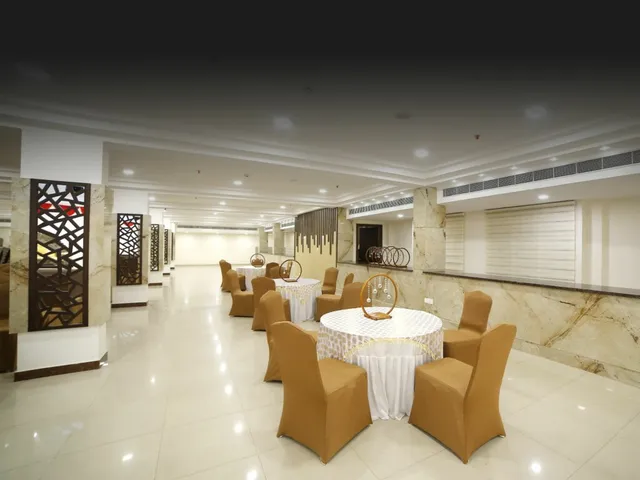 Hotel Annapurna De Royal - 2