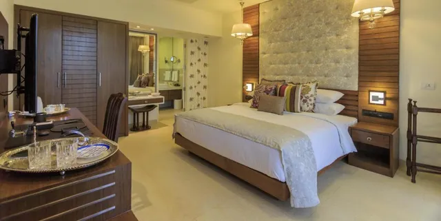 Acron Waterfront Resort - 4