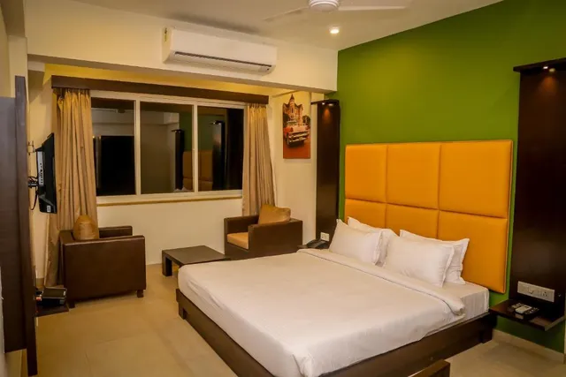 SinQ Edge Boutique Hotel - 5