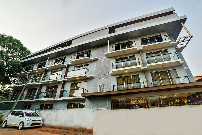 Capital O Hotel Supreme Grande