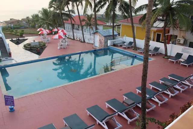 QEES EMPIRE BEACH RESORT CALANGUTE - 2