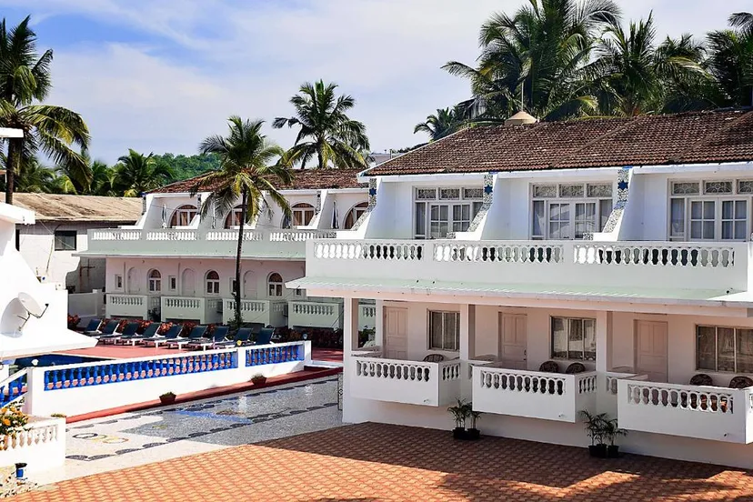 QEES EMPIRE BEACH RESORT CALANGUTE