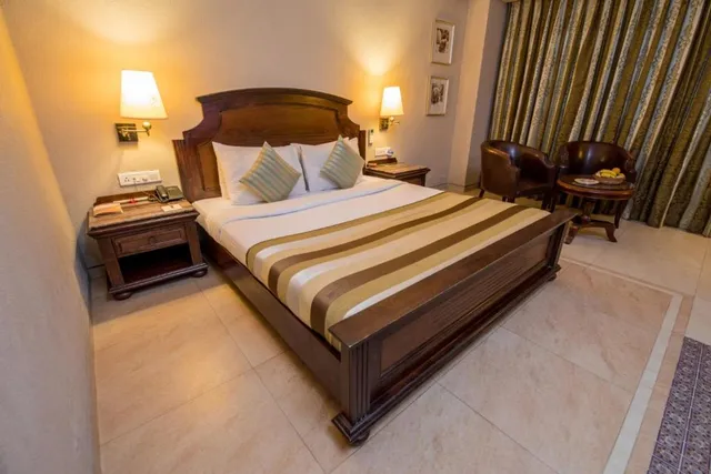 Neelam the Glitz - 5