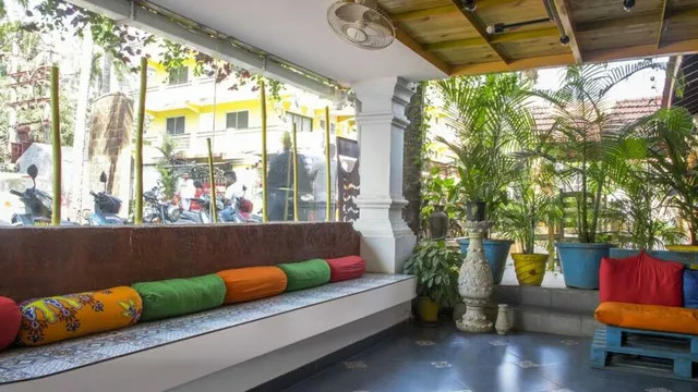 Pirache Art Hotel - 4