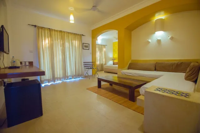 Casablanca Beach Resort - 4