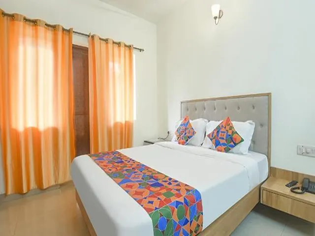 Candolim Hideout Resort - 4